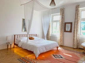 Bamboo City Apartment : A Cozy Family Haven in Vienna's 9th District